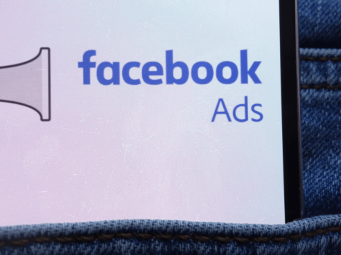 Facebook Gives Advertisers